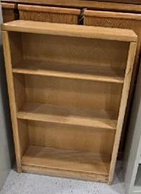 Lot 45 - 3 Shelf Wooden Bookcase